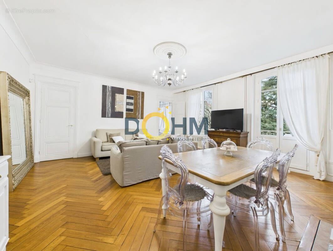 Appartement à SAINT-ETIENNE