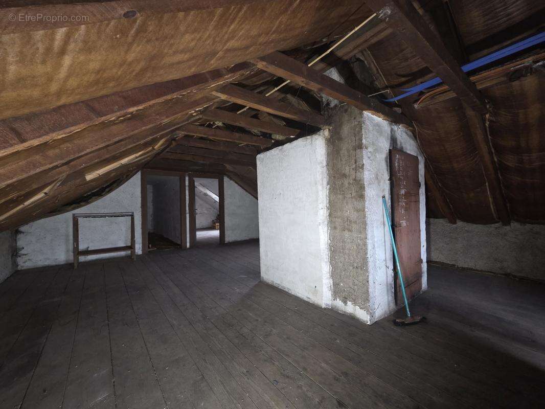 Maison à FESCHES-LE-CHATEL