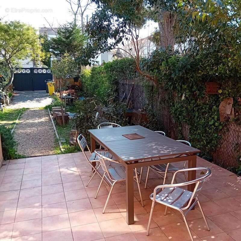 Photo 2 - Maison à MARSEILLE-8E