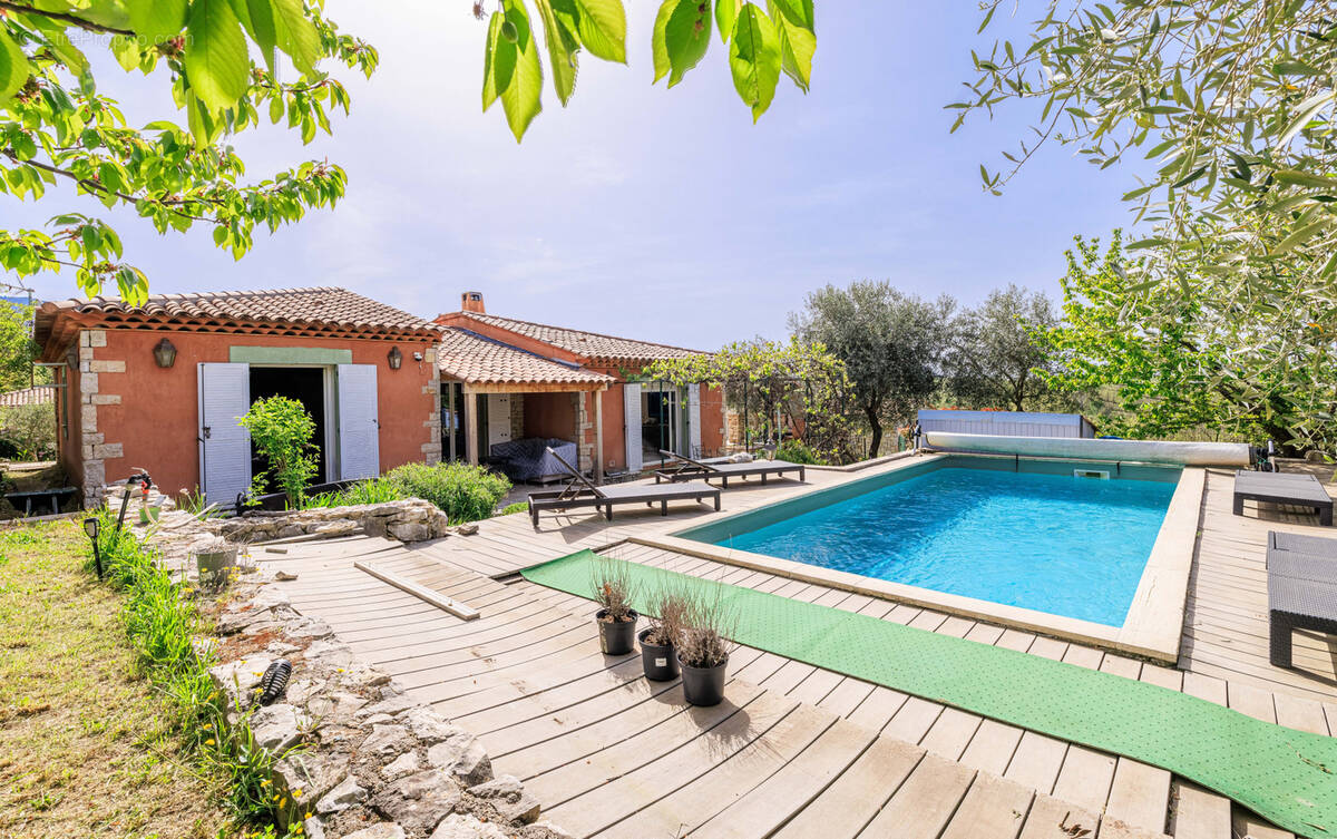 Maison à SAINT-VALLIER-DE-THIEY