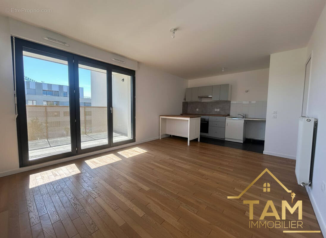 Appartement à SAINT-CYR-L'ECOLE