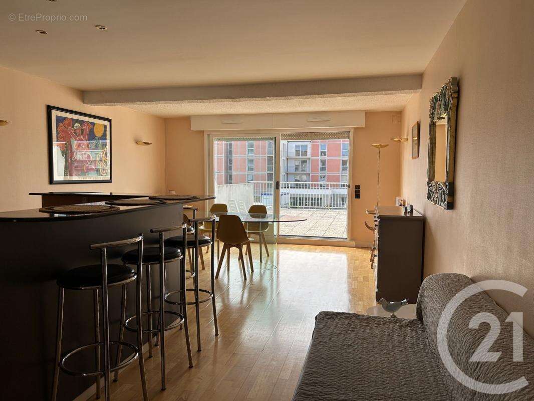 Appartement à NESLES