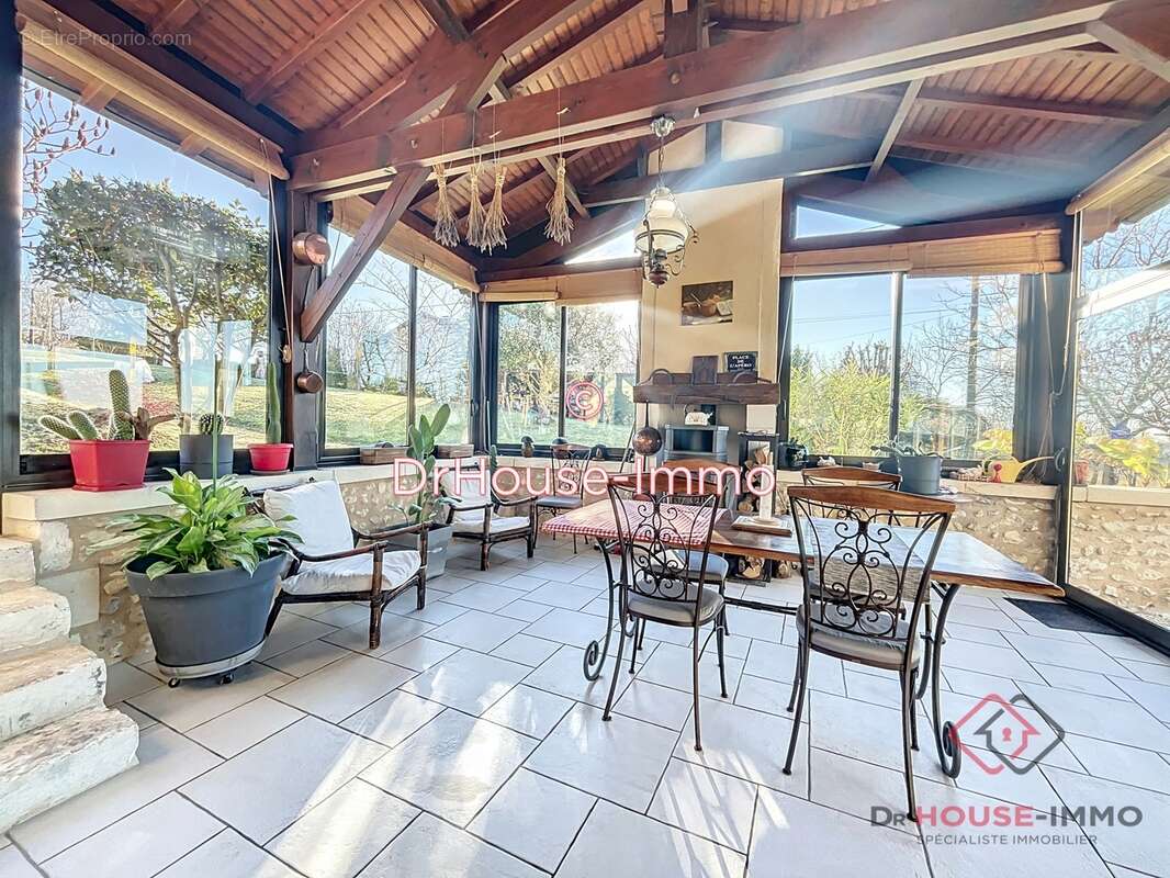 Maison à SAINT-ASTIER