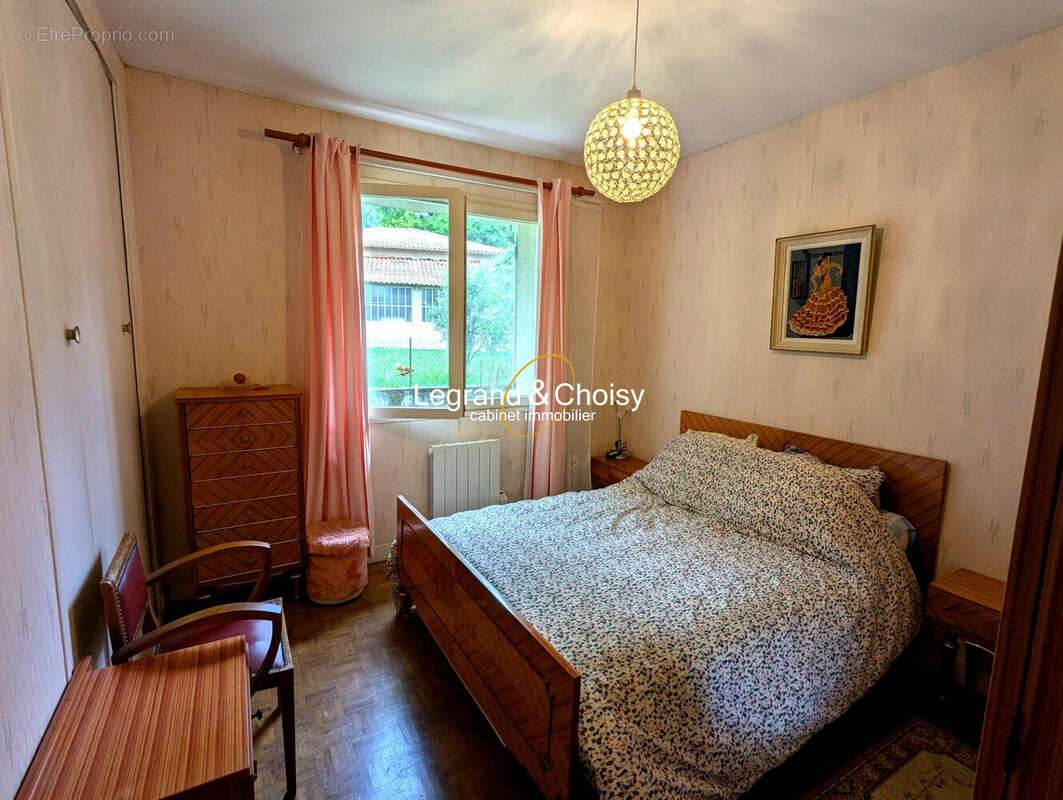 Maison à COLAYRAC-SAINT-CIRQ