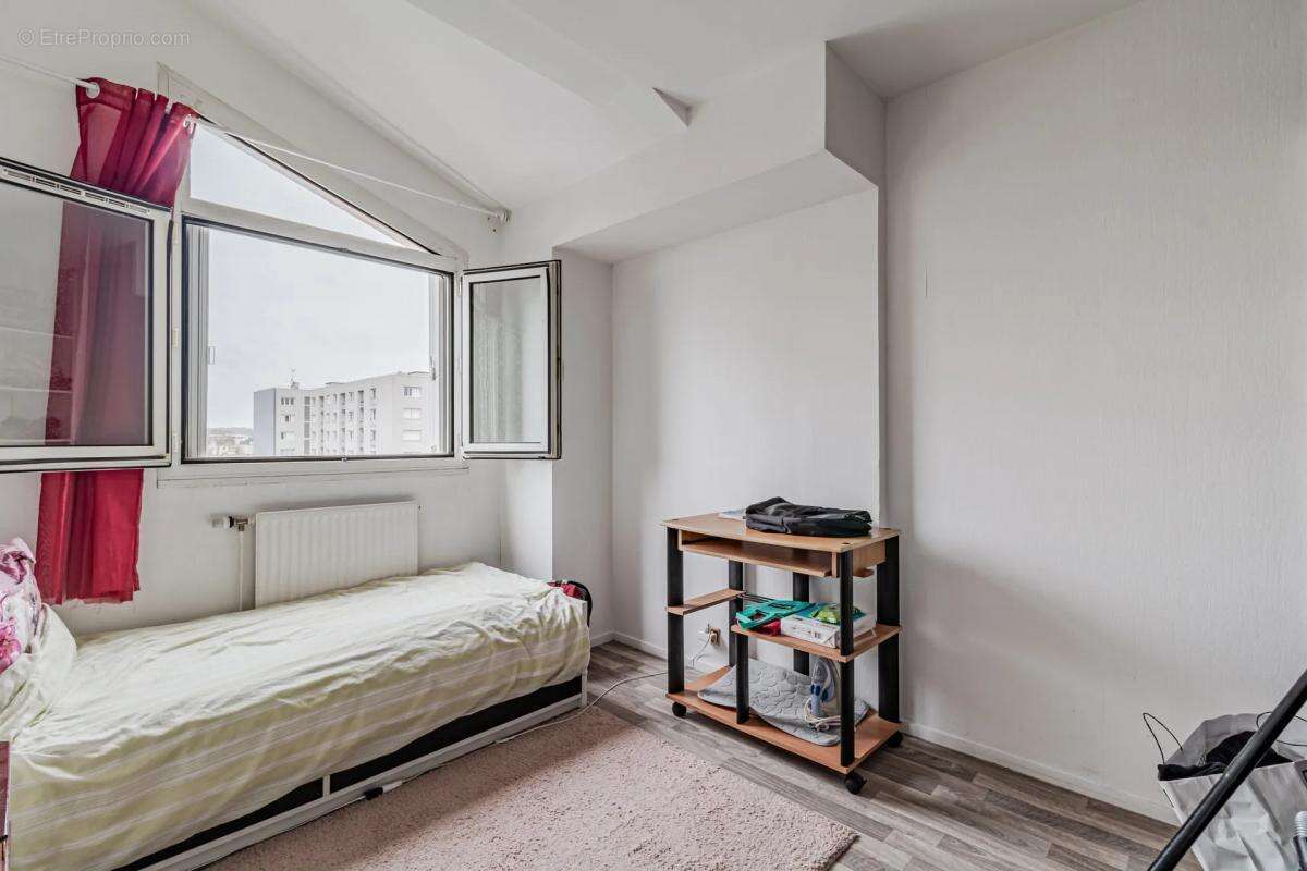 Appartement à DAMMARIE-LES-LYS