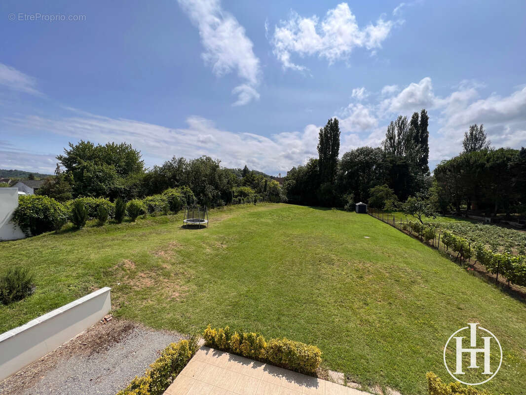 Maison à SAINT-AMAND-MONTROND