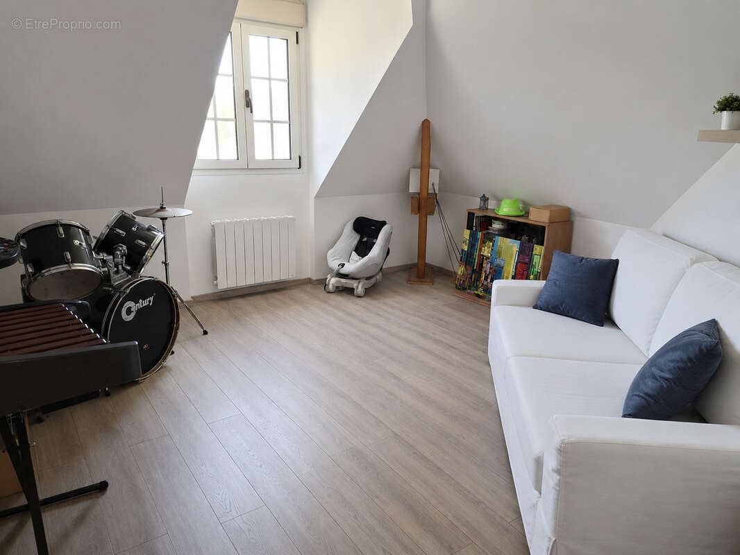 Maison à ESCHES