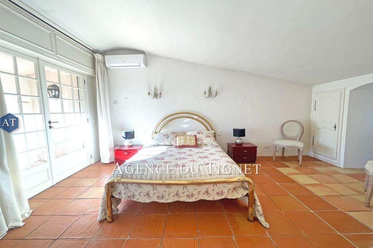 Maison à SPERACEDES