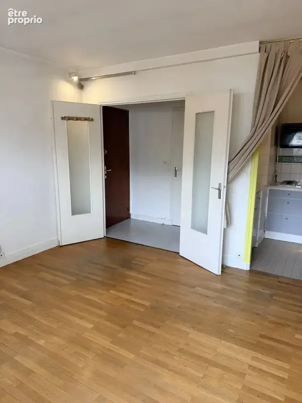 Grand Studio secteur caserne de bonne - photo 5