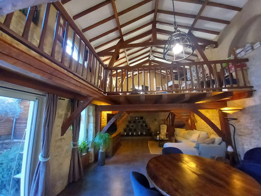 Maison à PRAYSSAC