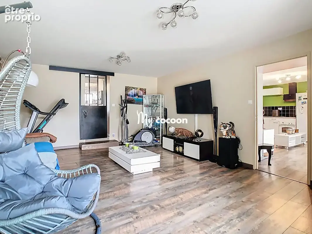 Maison - T5 - 161 m² - photo 8