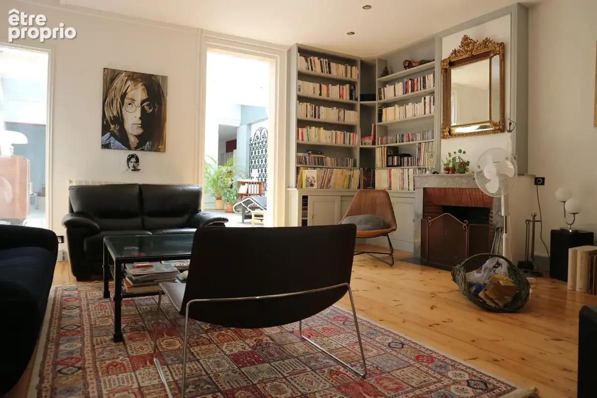 Saintes, centre historique, appartement 343 m2 - photo 3