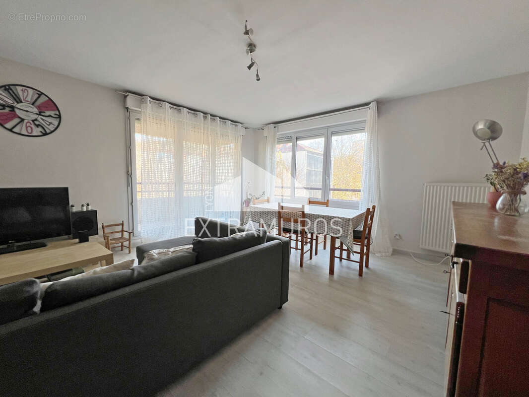 Appartement à LYON-9E