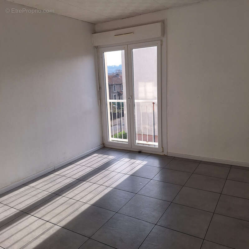 Appartement à JOEUF