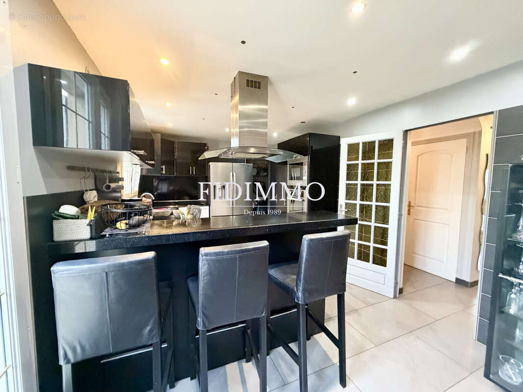 Maison à ORMESSON-SUR-MARNE