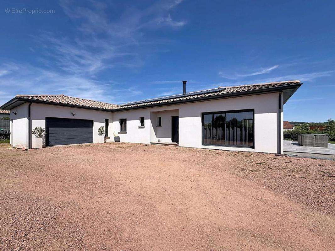Maison 131 m² à Prisse  - photo 2