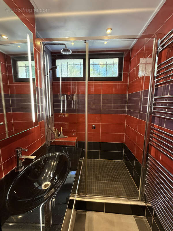 Appartement à SAINT-MAUR-DES-FOSSES