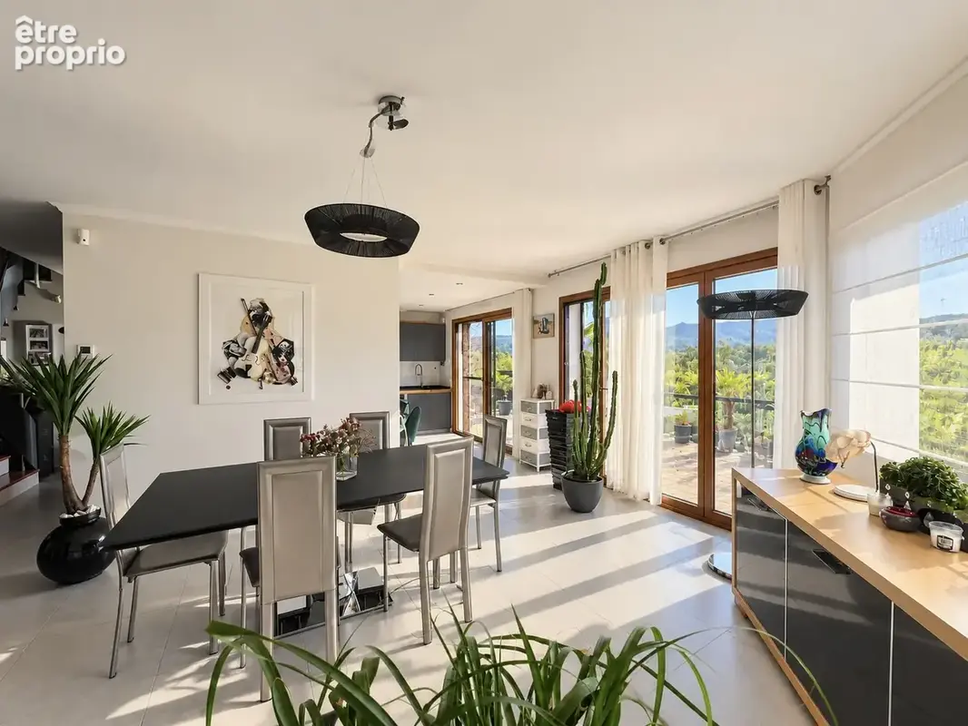 Villa d’architecte avec vue panoramique, piscine et espace bien-être - photo 7
