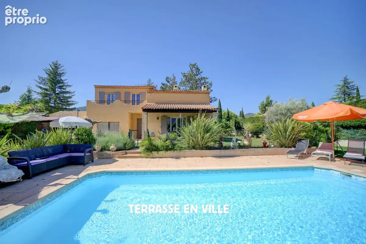 St zacharie - proche centre village - maison familiale t5 - jardin - piscine - vue - calme - 649 000 € - photo 2