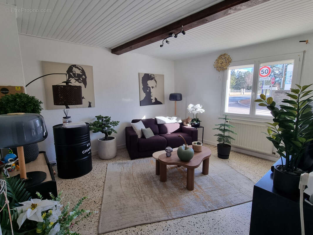 Maison à CUZIEU