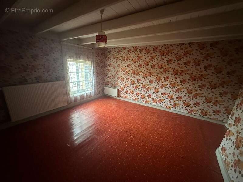 Maison à CONTREXEVILLE