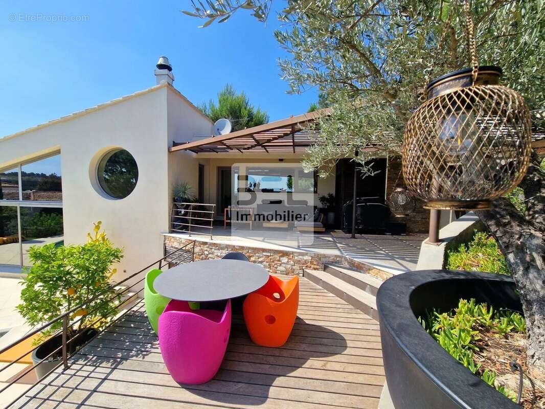 Maison à VILLENEUVE-LES-AVIGNON