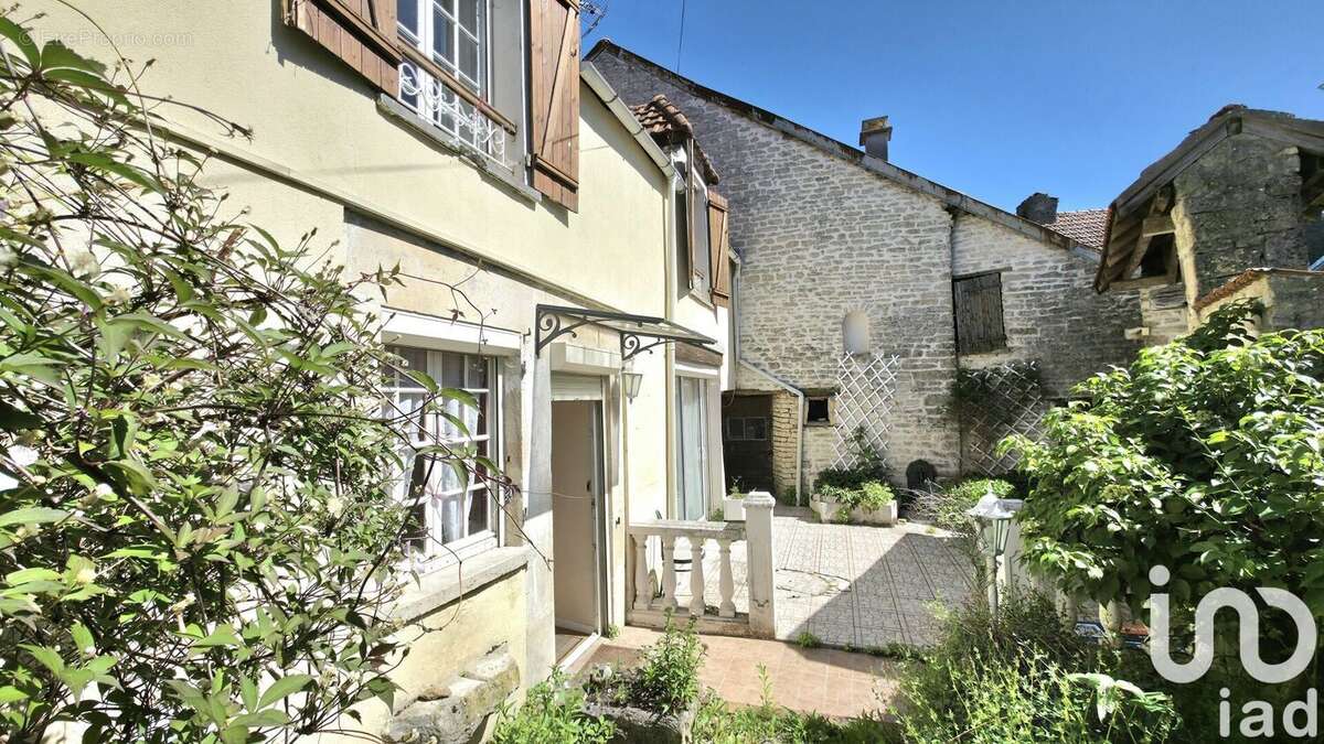 Photo 2 - Maison à LATRECEY-ORMOY-SUR-AUBE