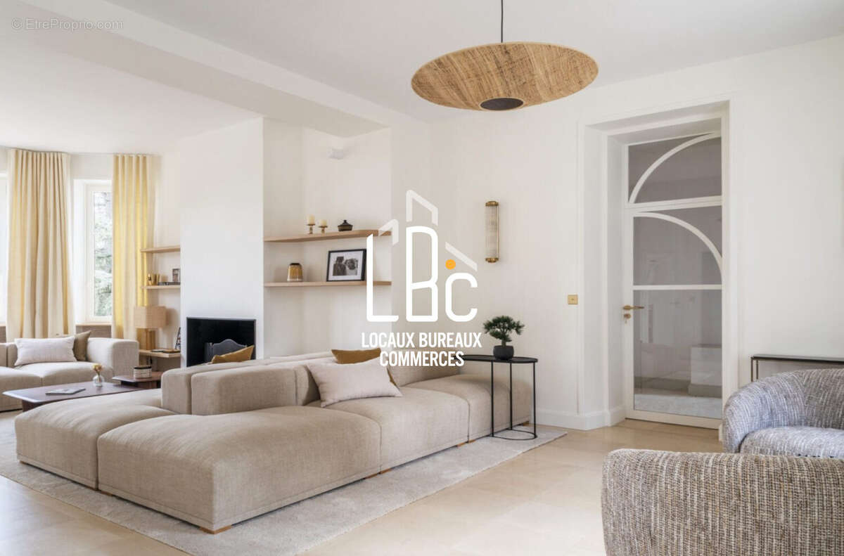 Commerce 541 m² à Le Cellier  - photo 5