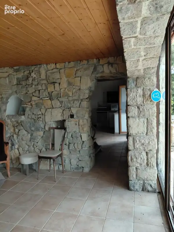 Maison à vendre avec 26200m² de terrain à PEILLE - photo 2