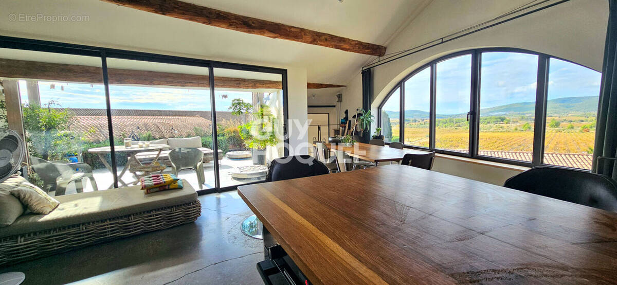 Maison à SAINTE-VALIERE