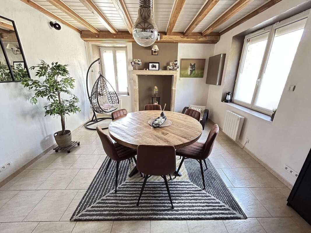 Maison 150 m² à Pluvet  - photo 7