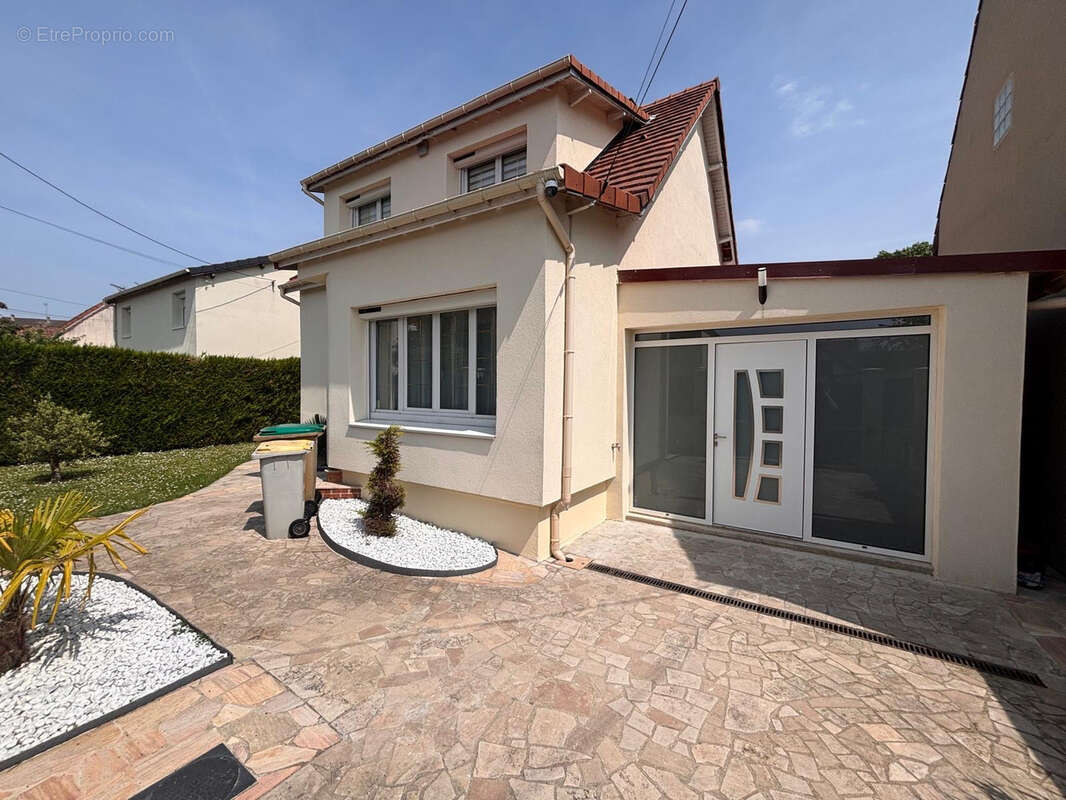 Maison à VILLEPINTE