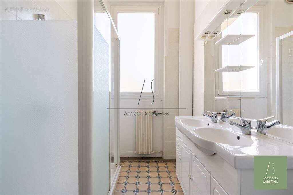 Maison à LE VESINET