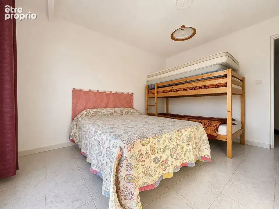Maison 109 m² à Regusse  - photo 9