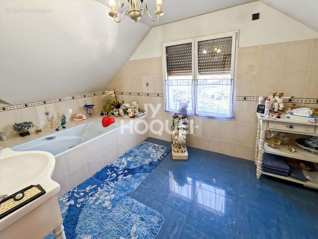 Maison à FONTENAY-TRESIGNY