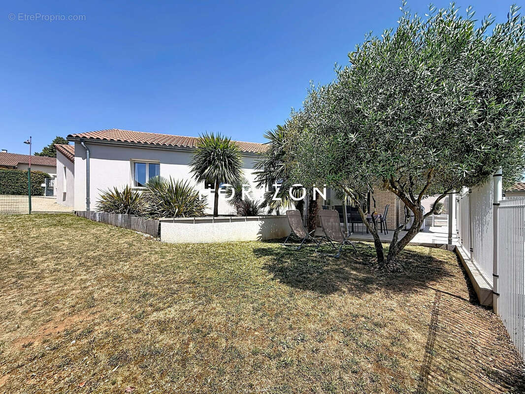 Maison 160 m² à Chevagny-Les-Chevrieres  - photo 9