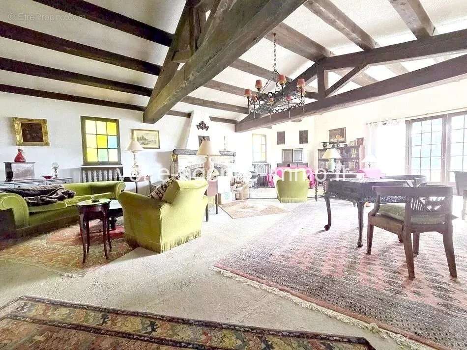 Maison à LA GAUDE