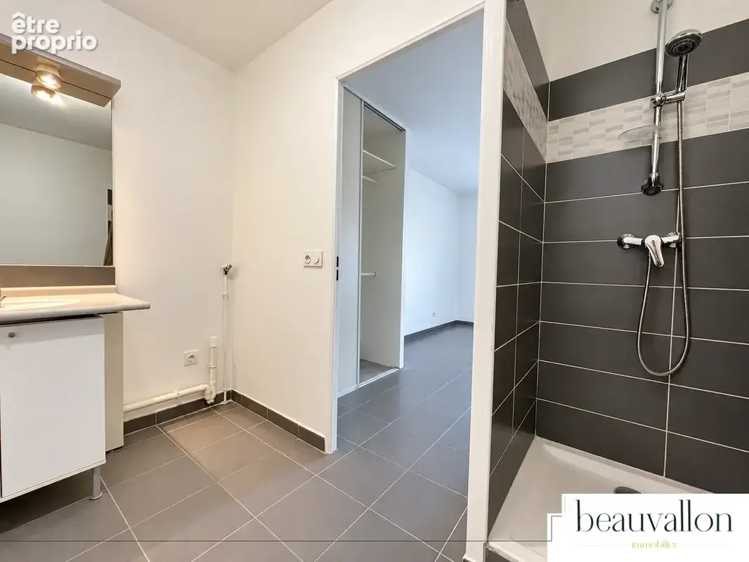 Vente T2 40m2 + terrasse 9m2 + garage Sormiou 13009 - photo 5