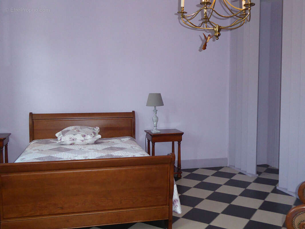 Maison à MONTPON-MENESTEROL