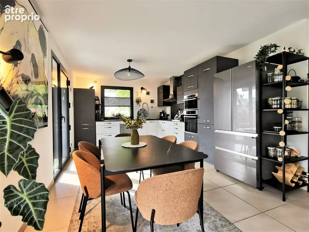 Appartement Attique 118m2, 3 Chambres, Terrasse de 60m2, 2 garages inclus - photo 3