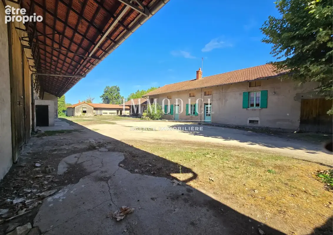 Ancienne ferme avec nombreuses dépendances   134 m2 habitables - photo 19