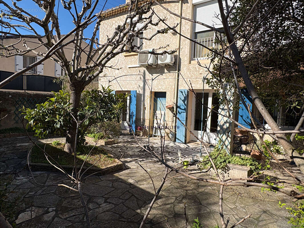 Maison à PERTUIS