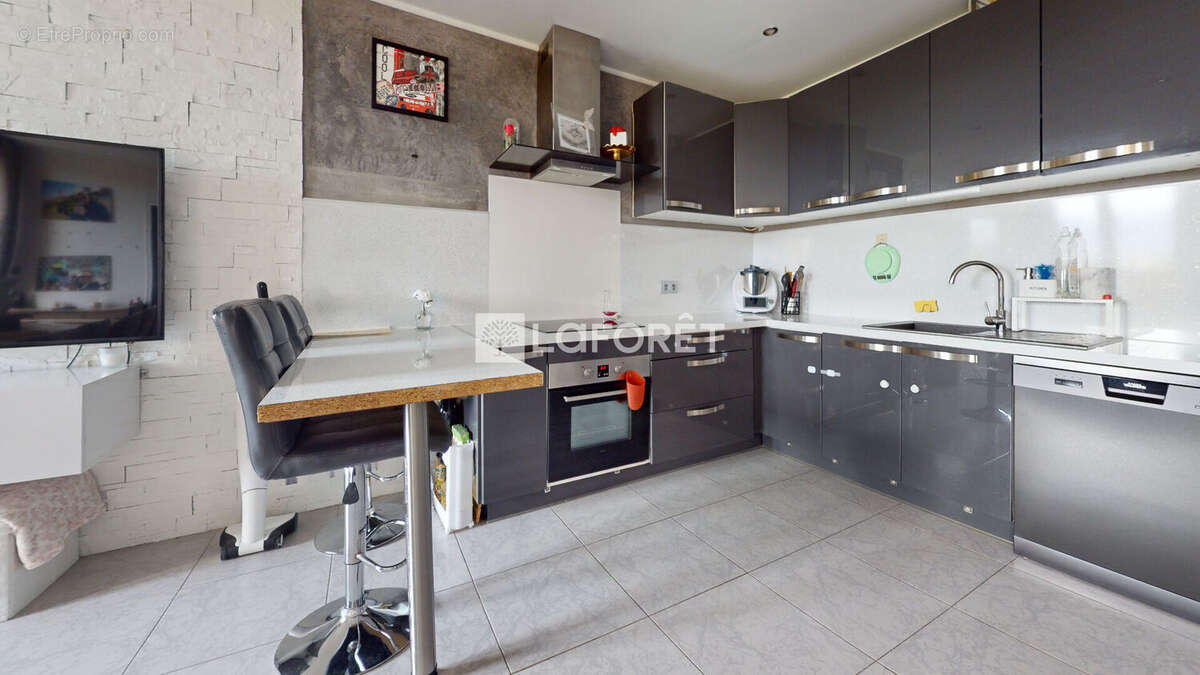 Appartement à MARSEILLE-13E