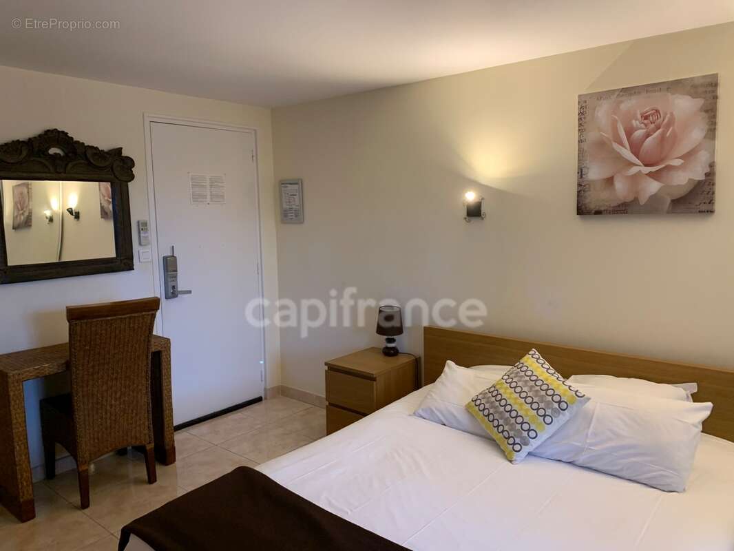 Var(83) Vente-Gassin-Golfe de Saint Tropez-BASTIDE et MAISON sur Terrain 2 117 m², 2 piscines-Bord de mer - photo 13