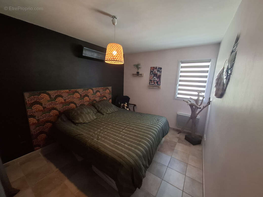 Maison à FONTVIEILLE