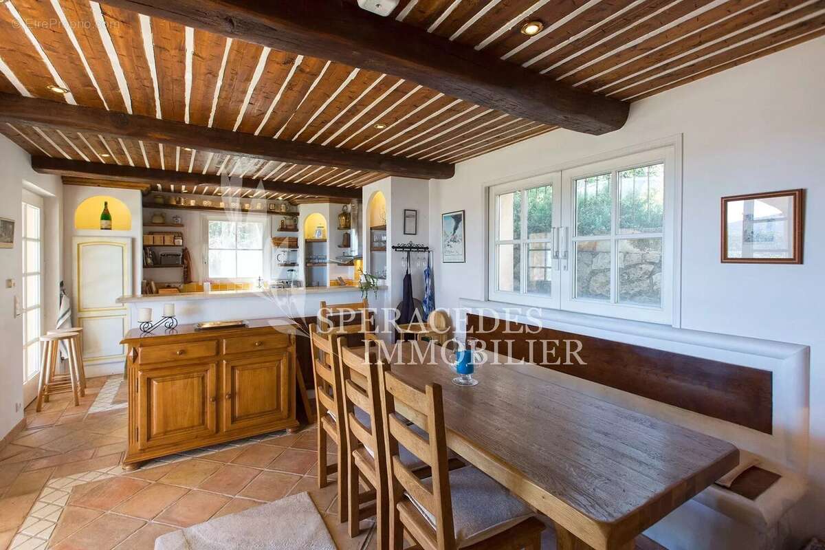 Maison à SPERACEDES