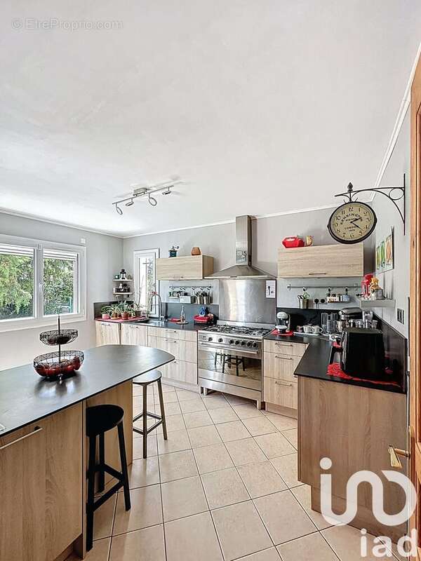 Photo 6 - Maison à GREZIEU-LA-VARENNE