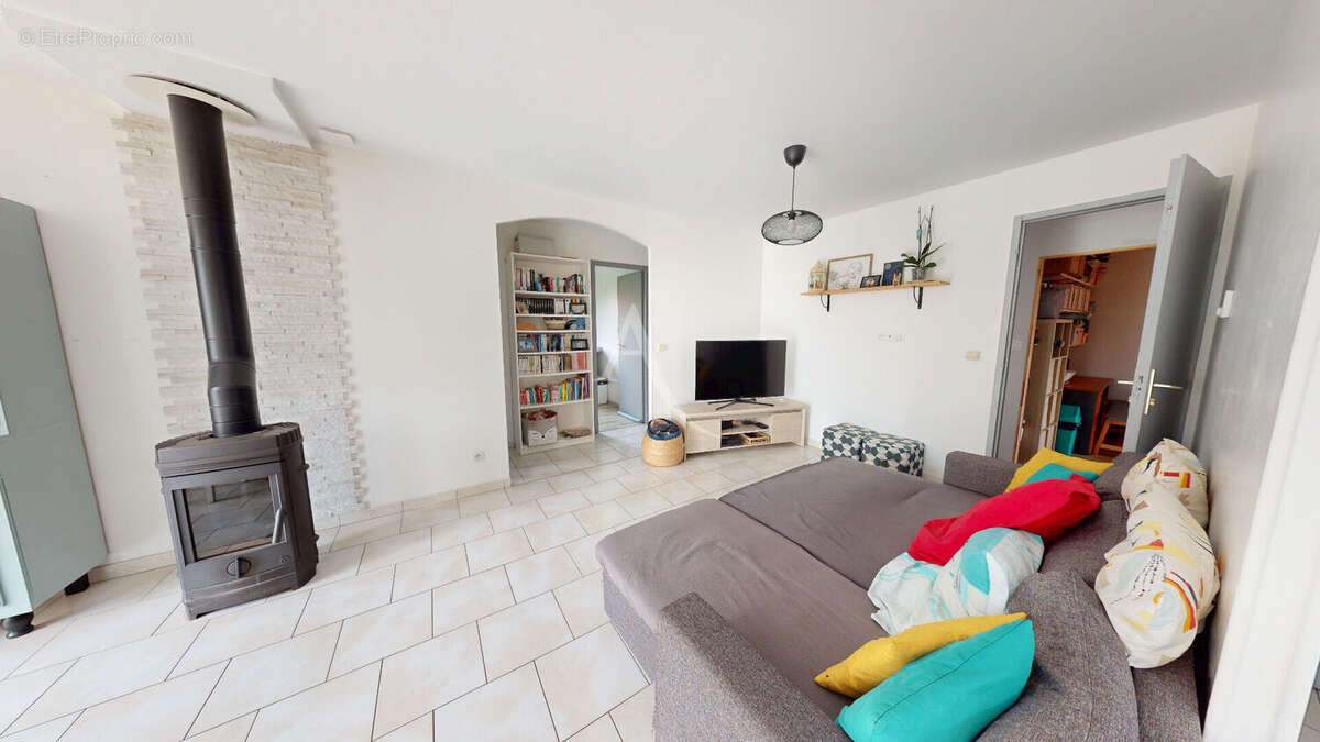 Maison à CHATEAU-LARCHER