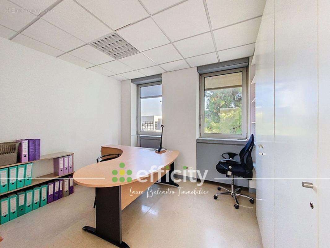 Commerce à BOISSY-SAINT-LEGER