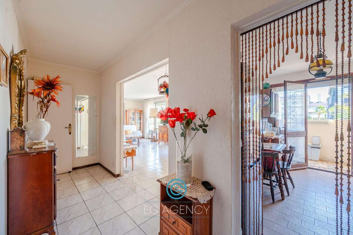 Appartement à MARSEILLE-9E
